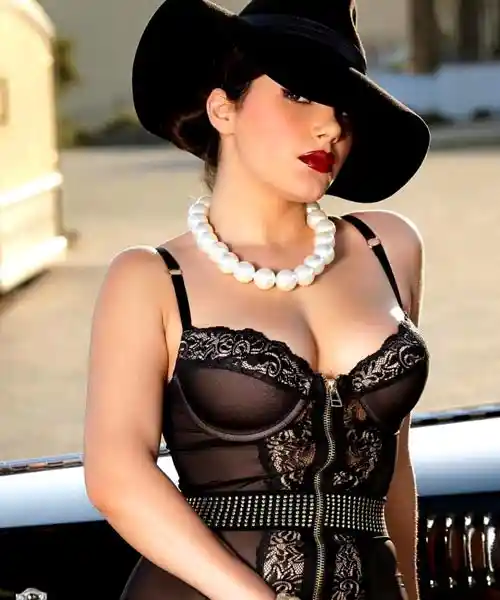 Premium Call Girls in Noida